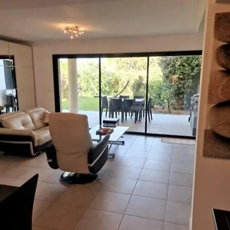 Διαμέρισμα En Rez De Jardin. Πόρτο Βέκιο